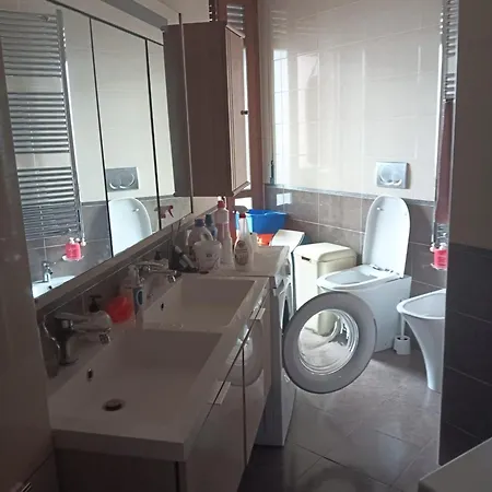 Roky House * 科莱尼奥